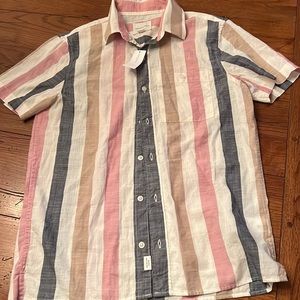 BNWT American Eagle button up